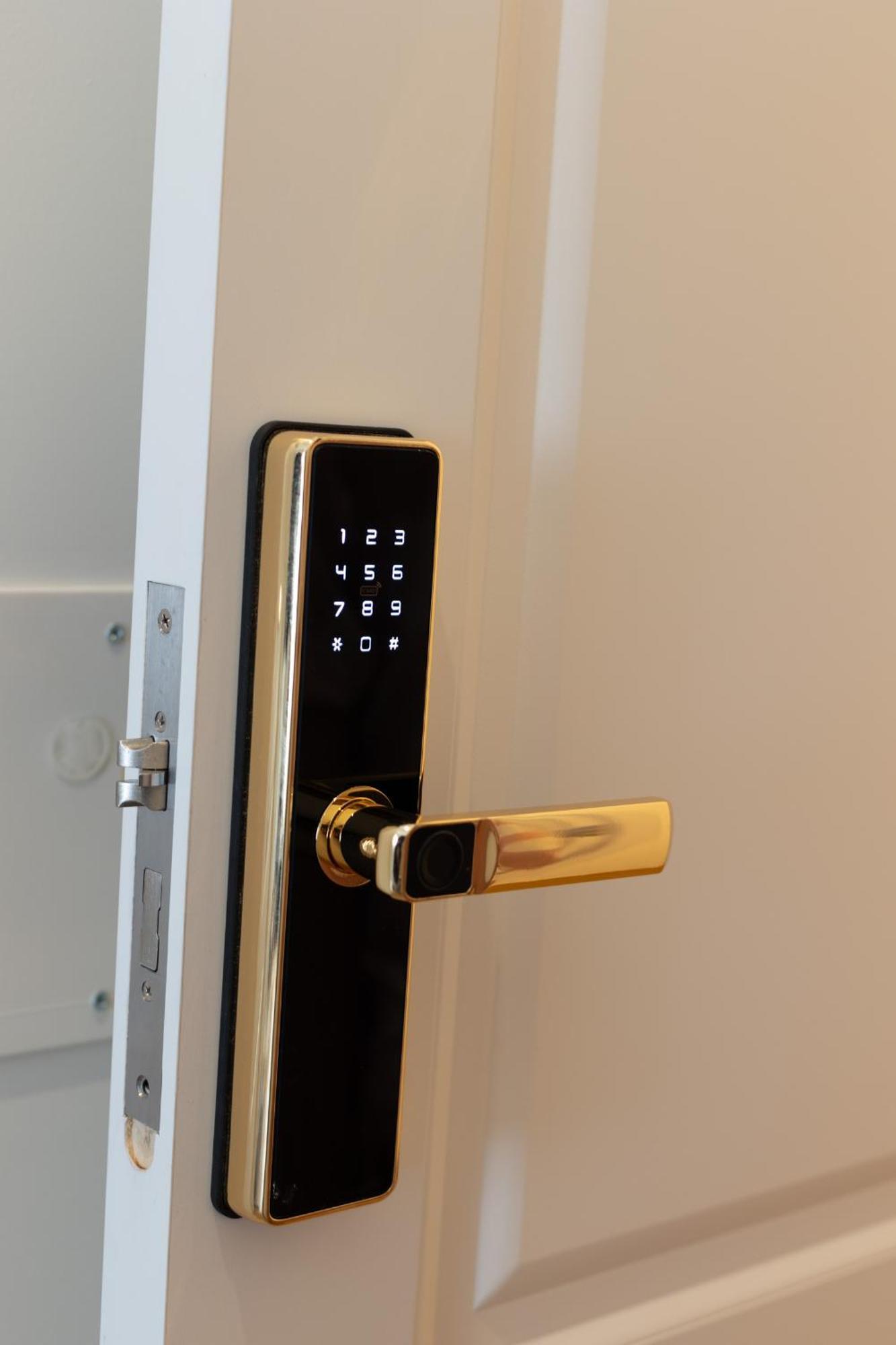 De Vince Suites - Luxury Rooms - Roma Termini Esterno foto