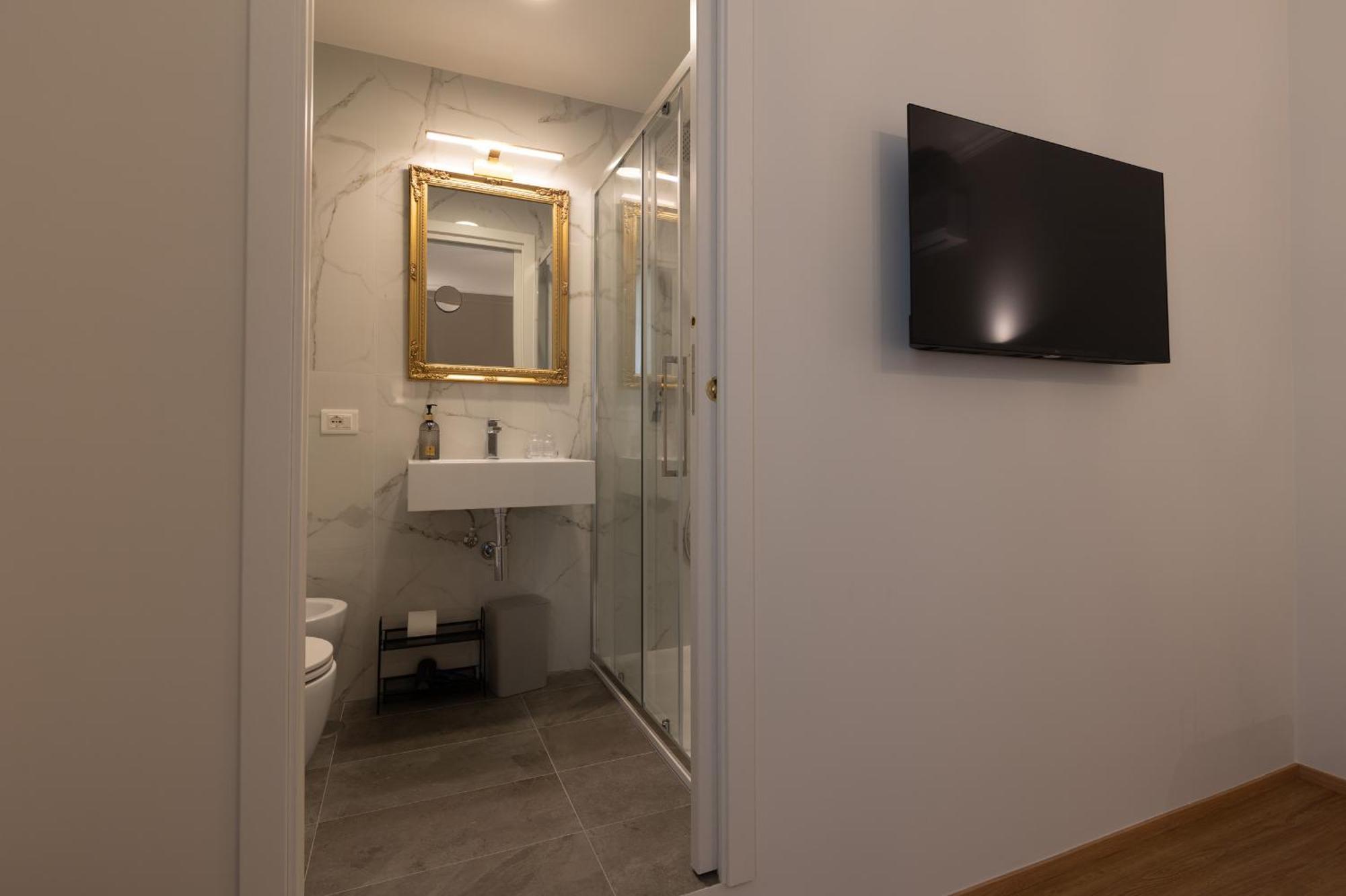 De Vince Suites - Luxury Rooms - Roma Termini Esterno foto