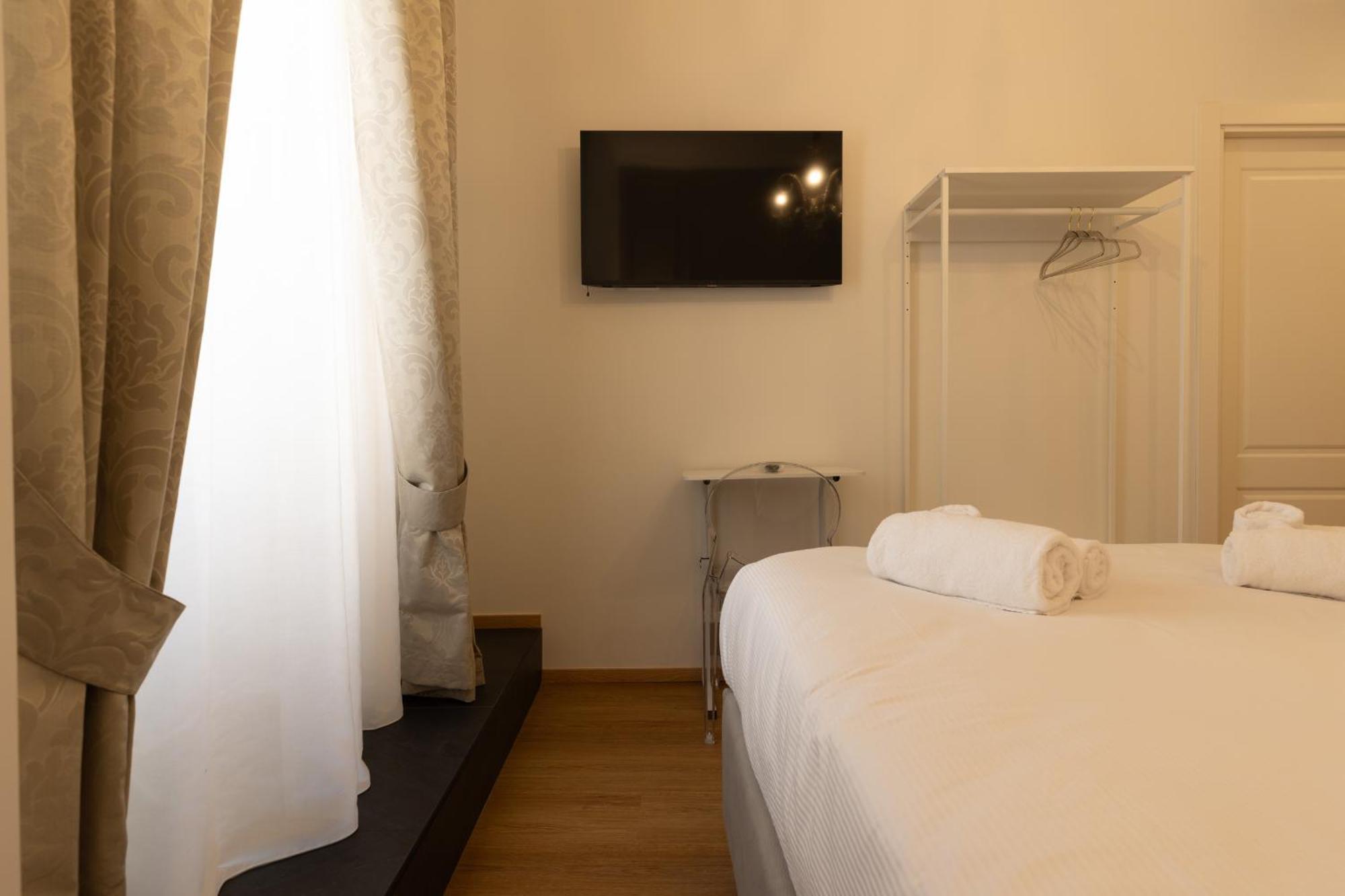 De Vince Suites - Luxury Rooms - Roma Termini Esterno foto