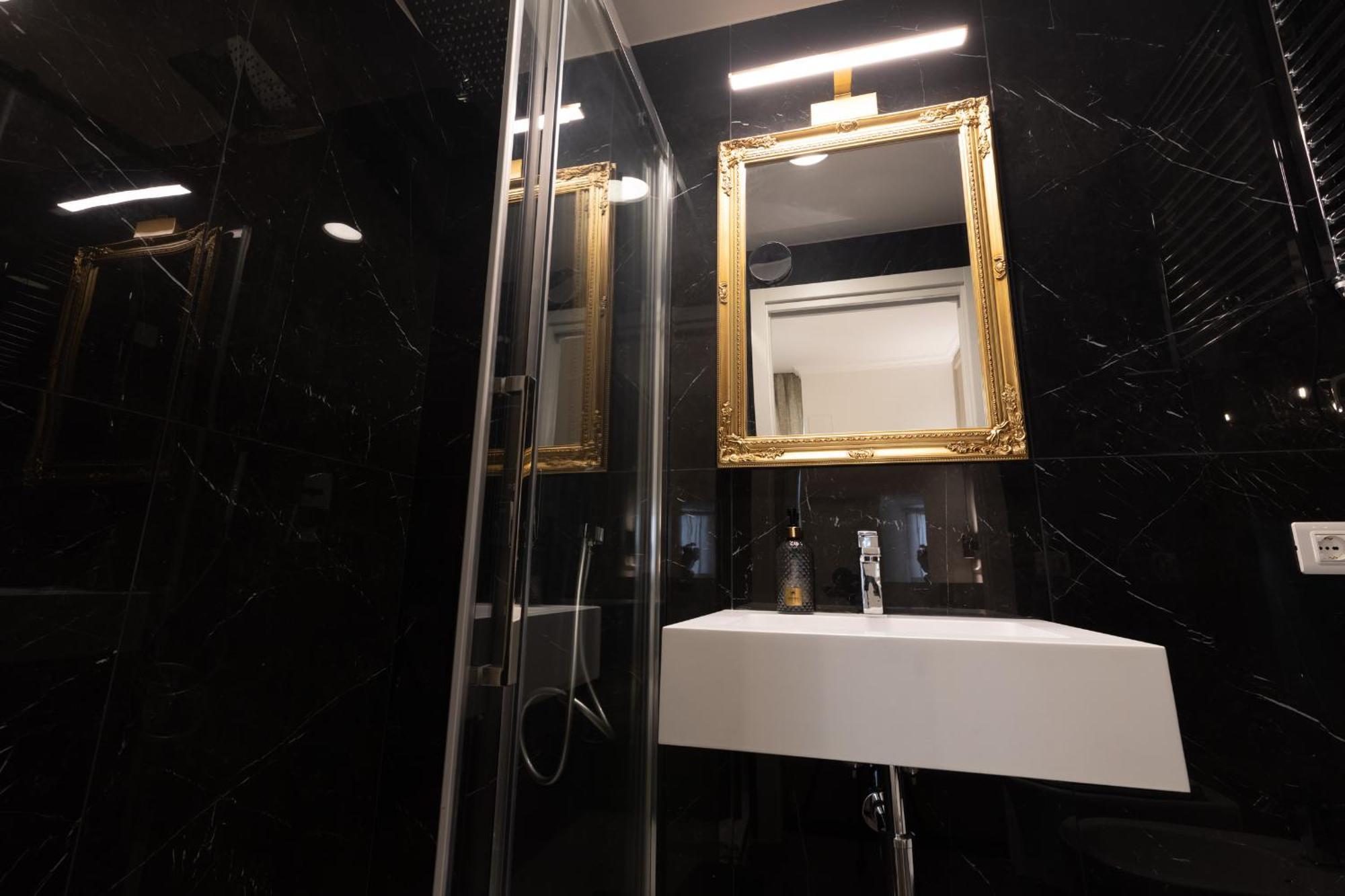 De Vince Suites - Luxury Rooms - Roma Termini Esterno foto