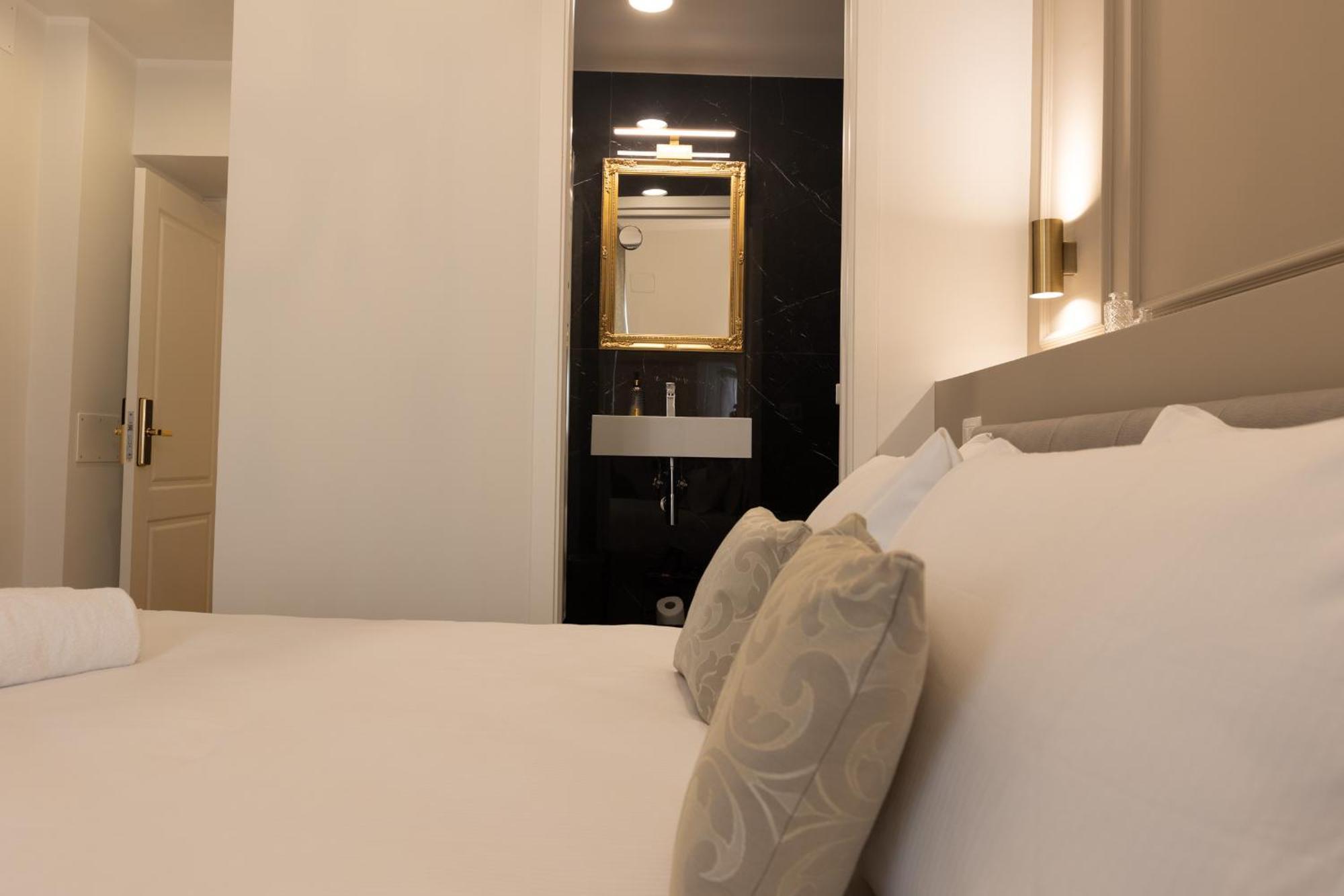 De Vince Suites - Luxury Rooms - Roma Termini Esterno foto