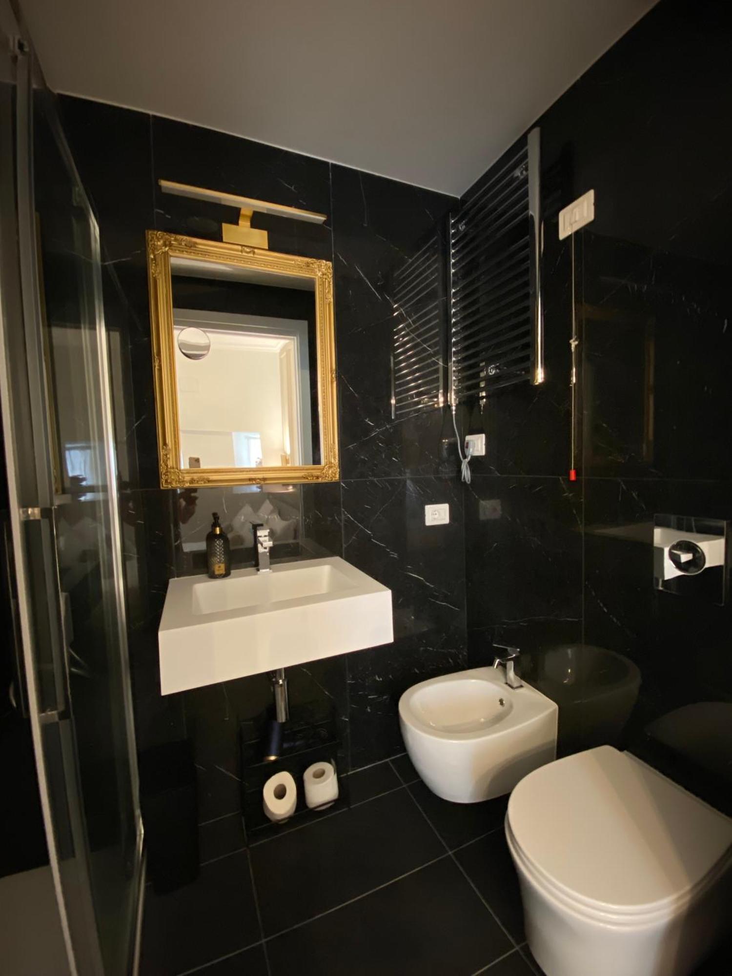 De Vince Suites - Luxury Rooms - Roma Termini Esterno foto
